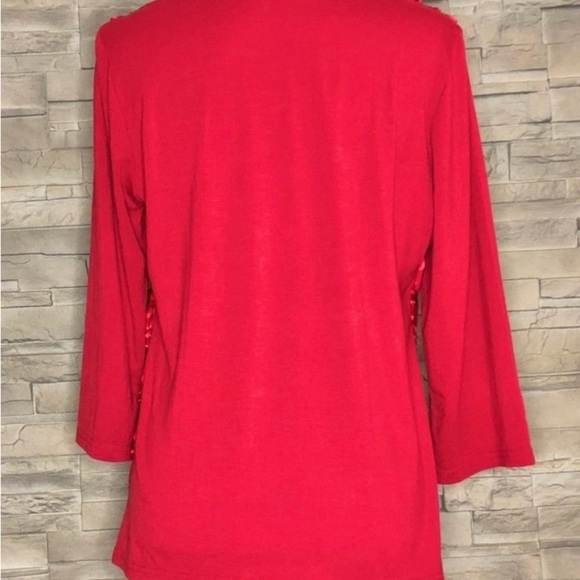 Moffi Red Sequinned Rosette Top, size M - Picture 2 of 6